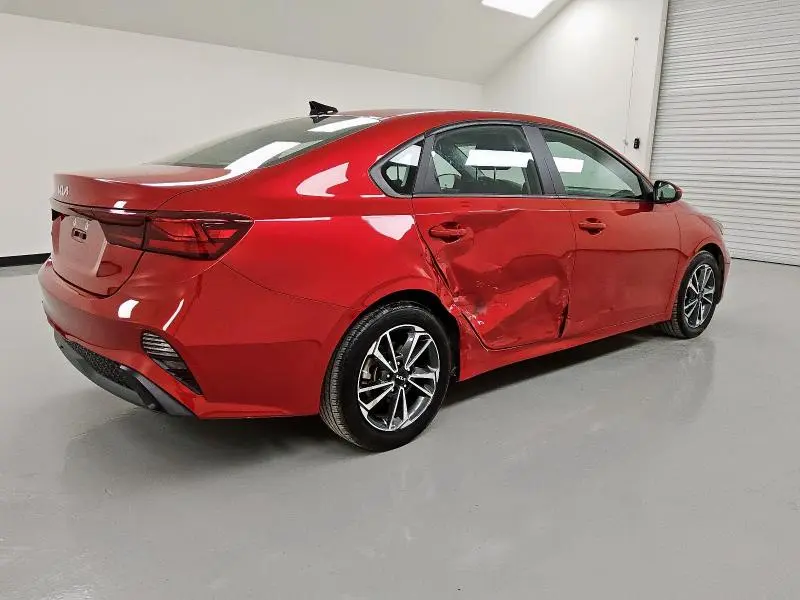 2023 KIA FORTE LX  