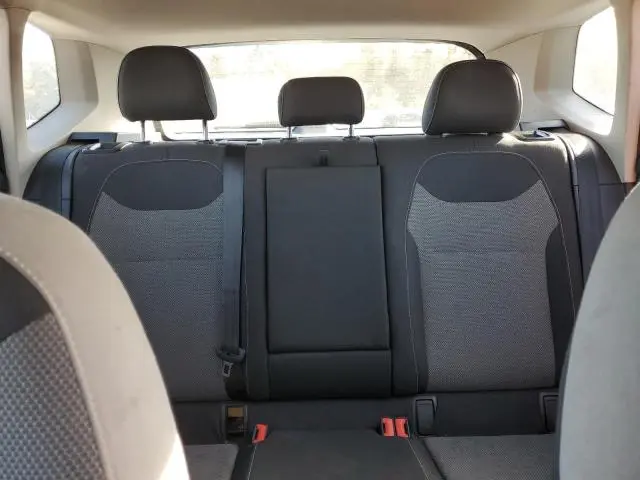 2024 VOLKSWAGEN TAOS S  