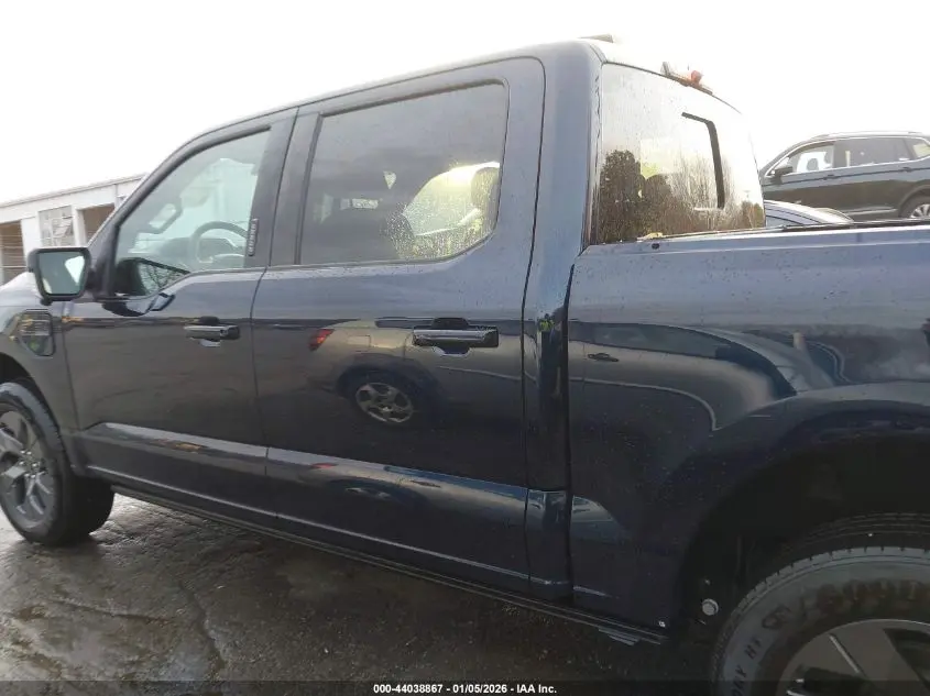 2023 FORD F-150 LIGHTNING LARIAT