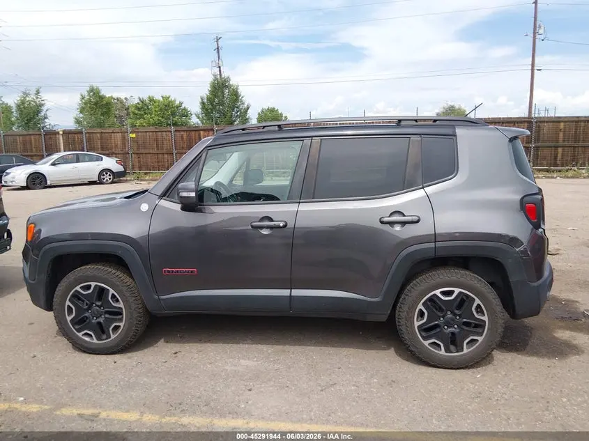 2017 JEEP RENEGADE TRAILHAWK 4X4
