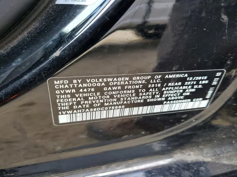 2013 VOLKSWAGEN PASSAT S  