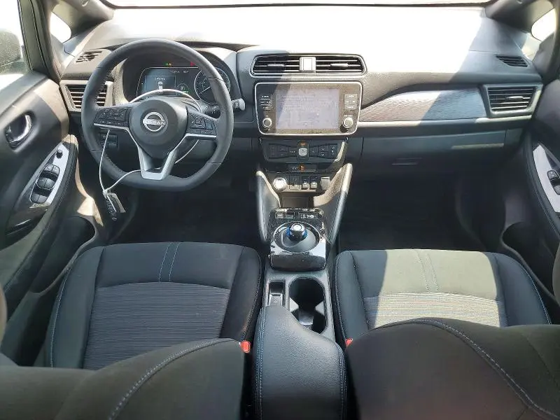 2025 NISSAN LEAF SV PLUS  