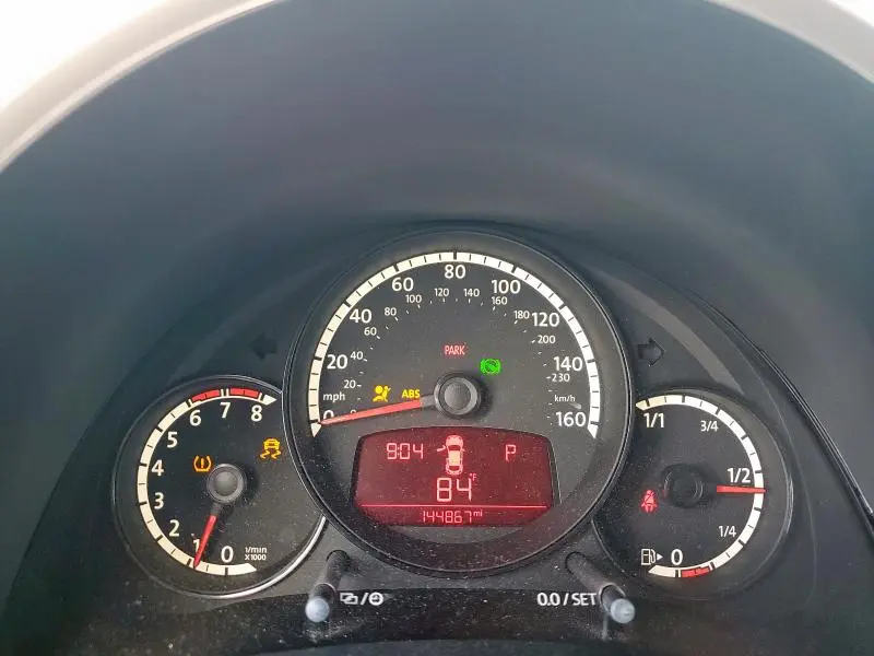 2013 VOLKSWAGEN BEETLE   