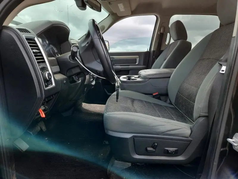 2014 RAM 1500 SLT  