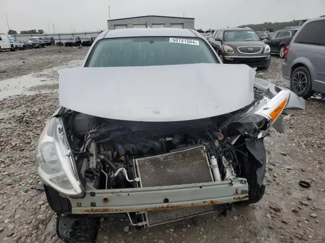 2019 NISSAN VERSA S