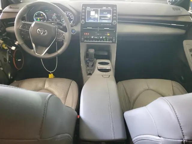 2019 TOYOTA AVALON XLE  