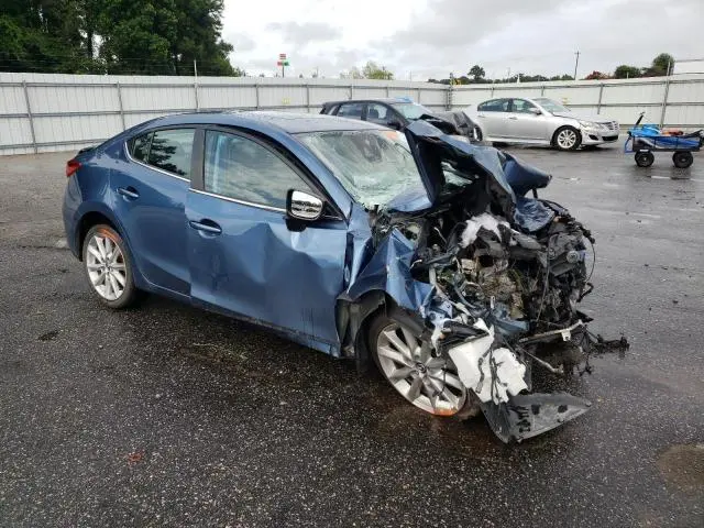 2017 MAZDA 3 TOURING  