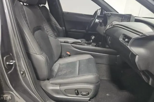 2022 LEXUS UX 200 BASE  