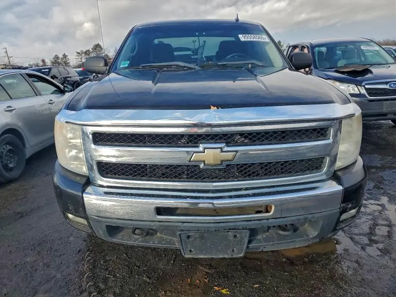 2011 CHEVROLET SILVERADO K1500 LT  