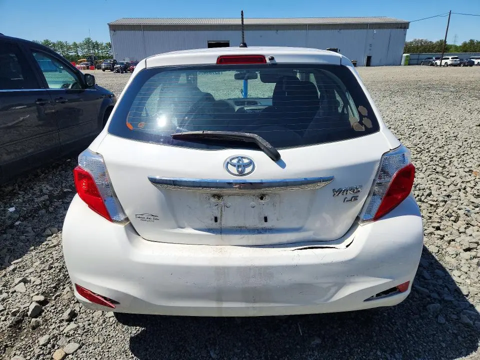2014 TOYOTA YARIS 5-DOOR LE  