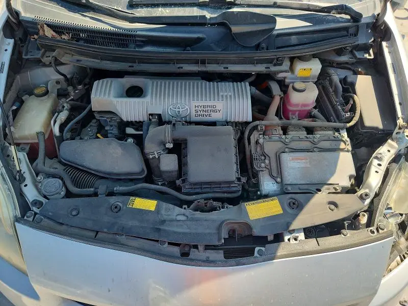 2010 TOYOTA PRIUS V  