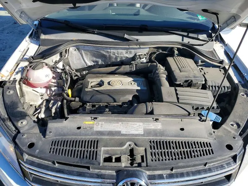 2016 VOLKSWAGEN TIGUAN S  