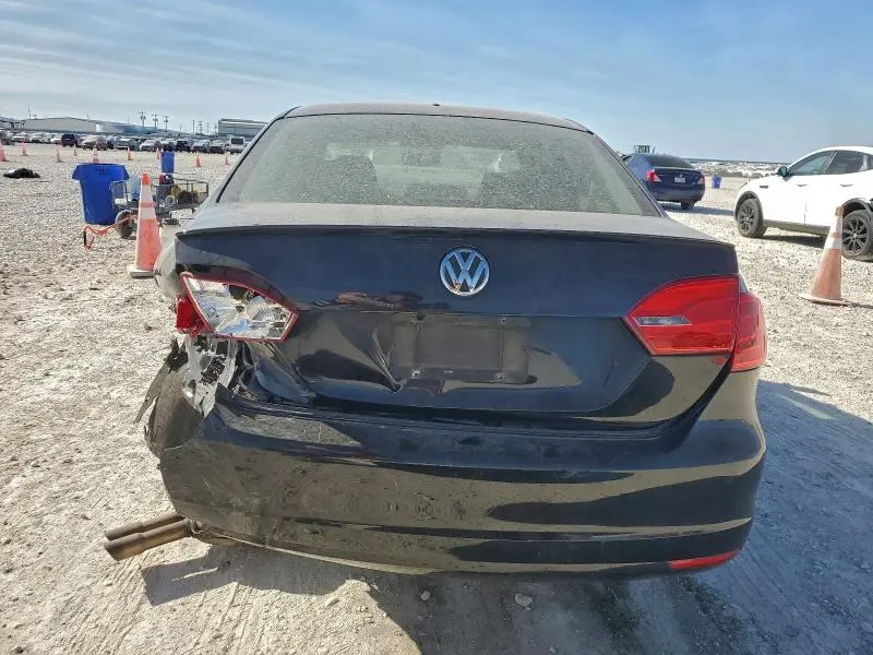 2013 VOLKSWAGEN JETTA BASE  