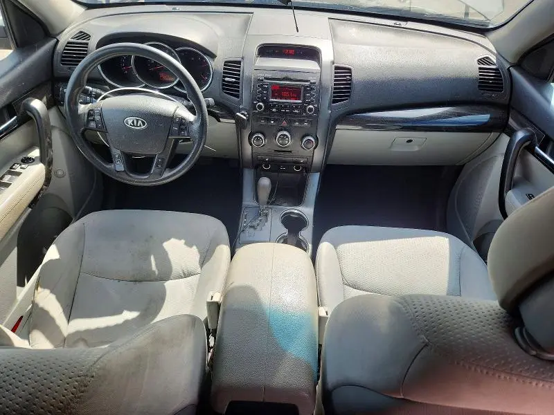 2012 KIA SORENTO LX  