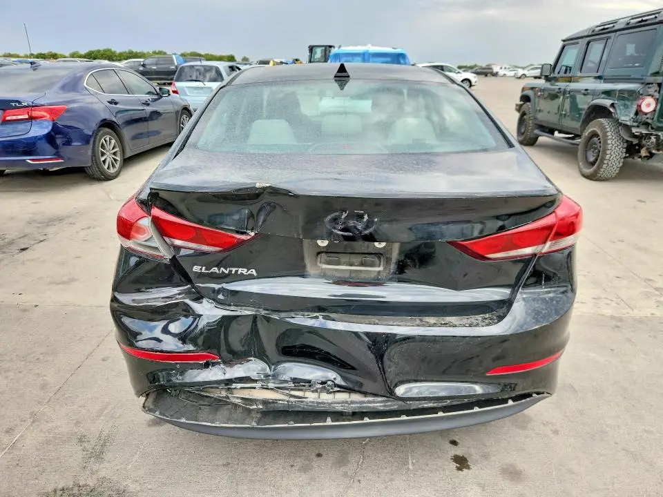 2017 HYUNDAI ELANTRA SE  
