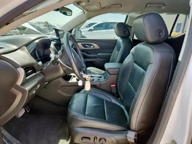 2020 CHEVROLET TRAVERSE LT  