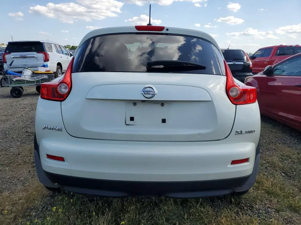 2011 NISSAN JUKE S  
