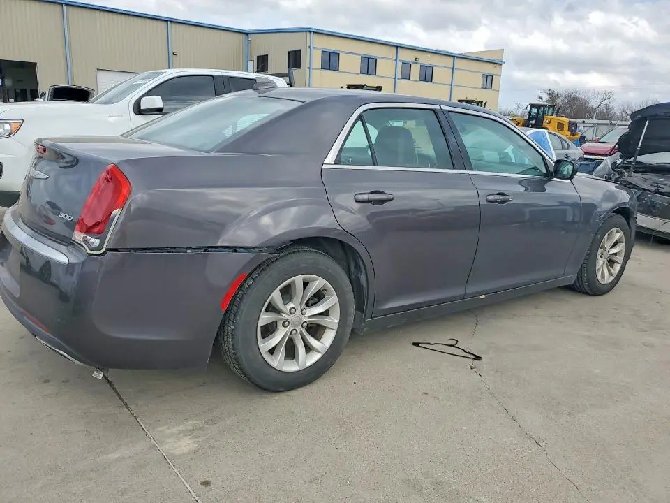 2015 CHRYSLER 300 LIMITED  