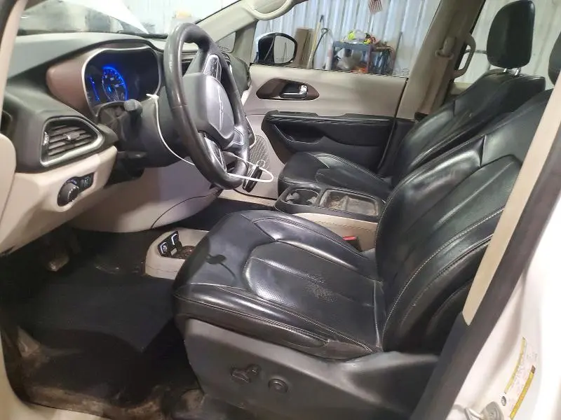 2020 CHRYSLER VOYAGER LXI  