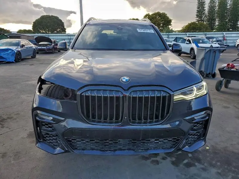 2021 BMW X7 M50I  
