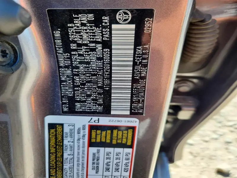 2016 TOYOTA CAMRY SE  