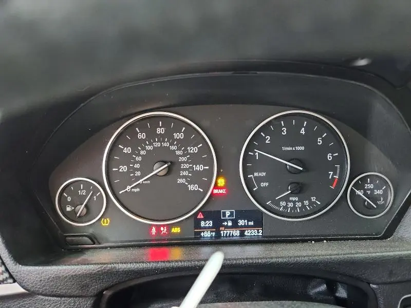2015 BMW 320 I XDRIVE  