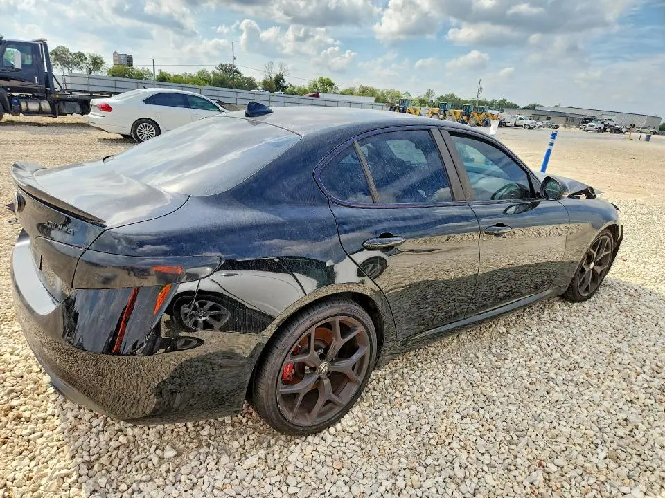 2019 ALFA ROMEO GIULIA   