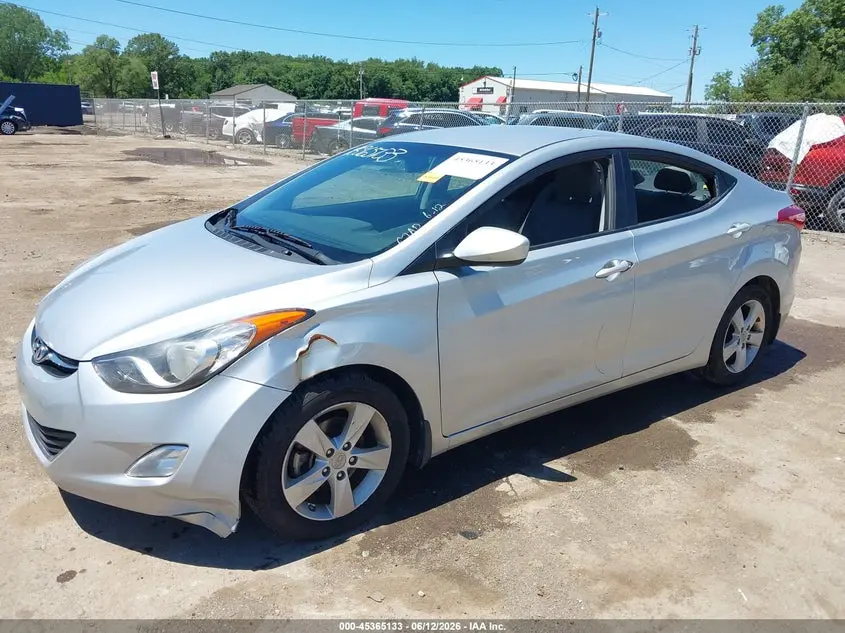 2013 HYUNDAI ELANTRA GLS