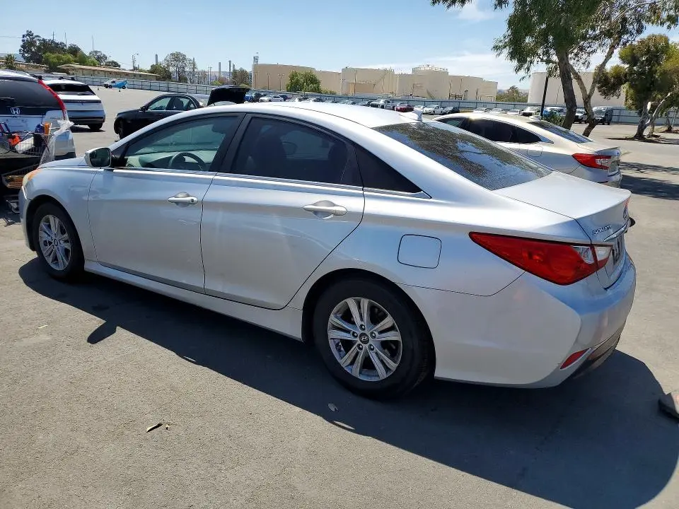 2014 HYUNDAI SONATA GLS  