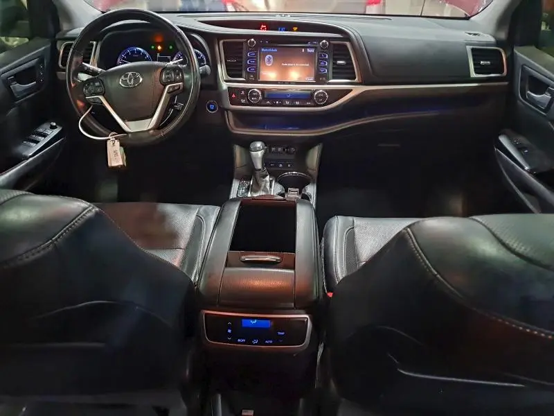 2017 TOYOTA HIGHLANDER LIMITED  