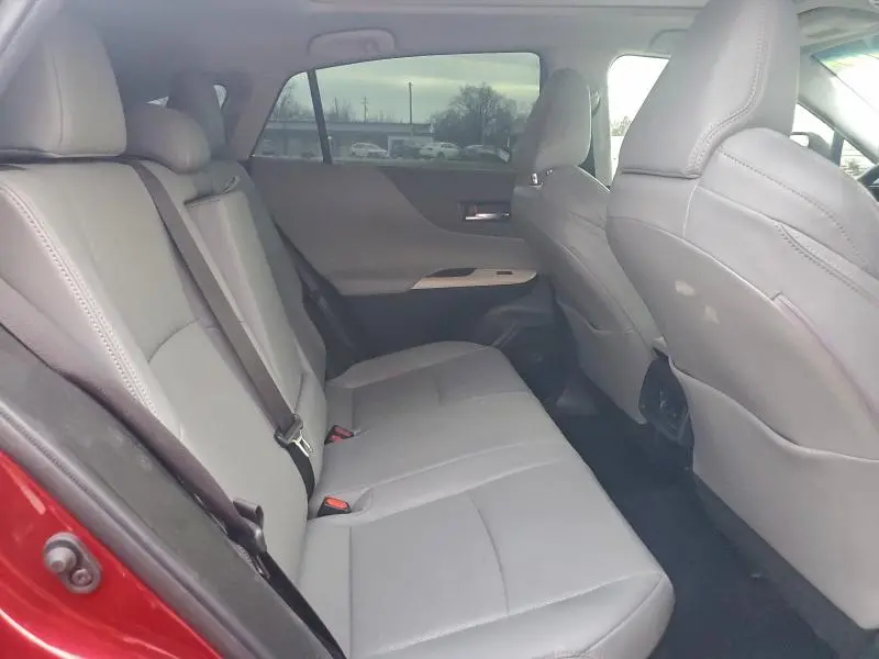 2021 TOYOTA VENZA LE  