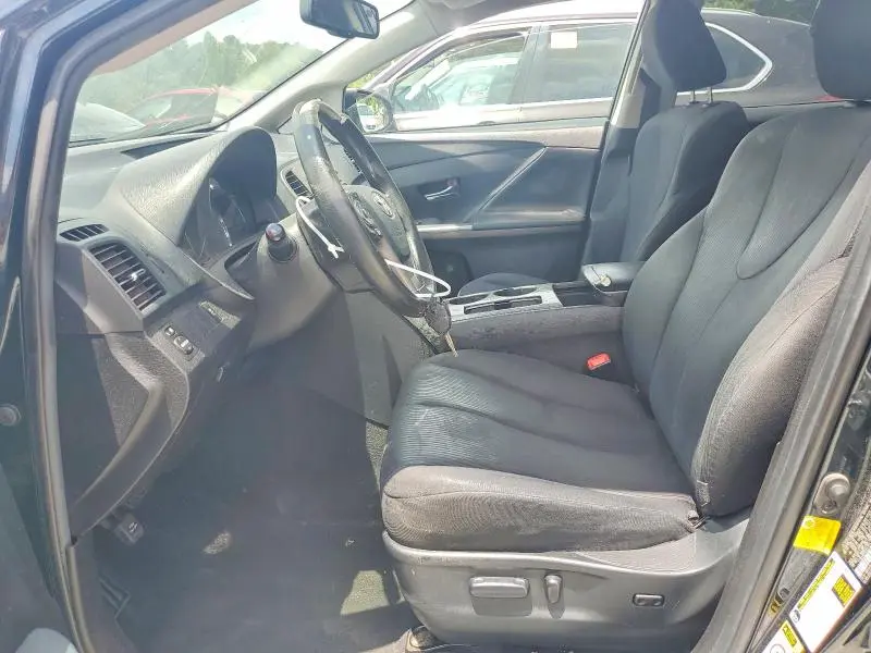 2013 TOYOTA VENZA LE  