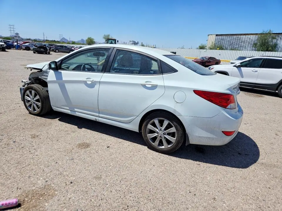 2012 HYUNDAI ACCENT GLS  