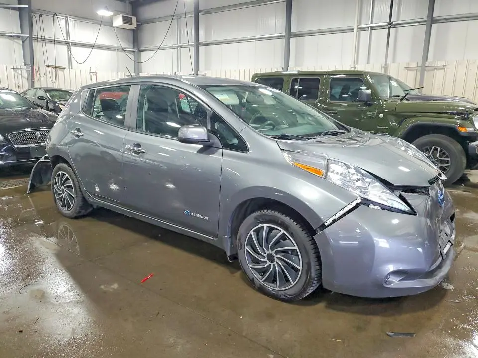 2017 NISSAN LEAF S  