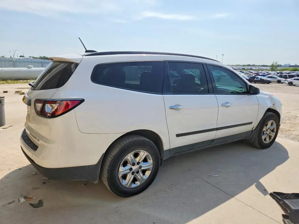 2016 CHEVROLET TRAVERSE LS  