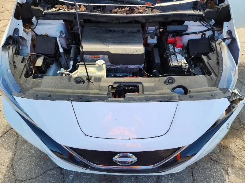 2020 NISSAN LEAF S  