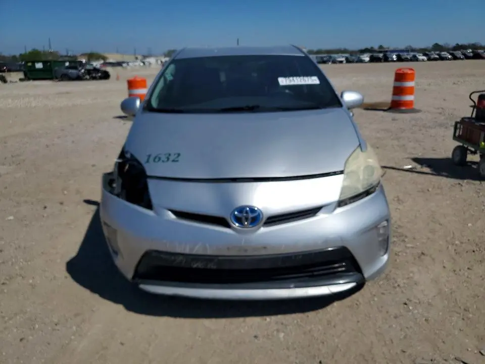 2014 TOYOTA PRIUS TWO  