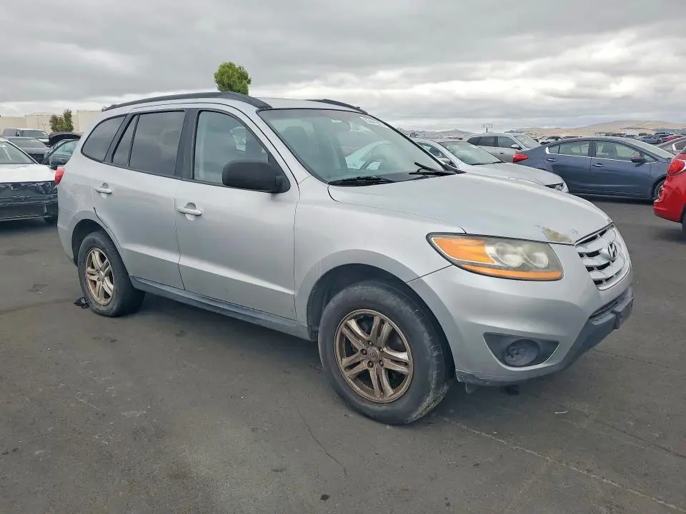 2010 HYUNDAI SANTA FE GLS  