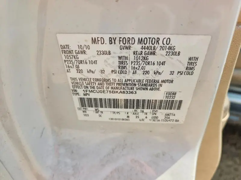 2011 FORD ESCAPE LIMITED  