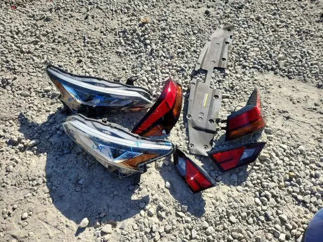 2021 NISSAN ALTIMA SR  