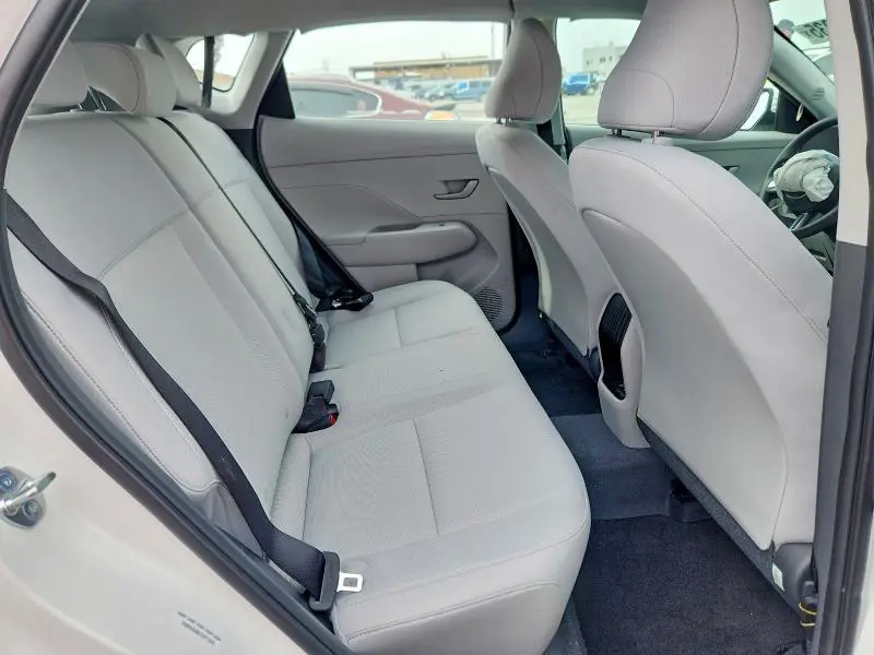 2026 HYUNDAI KONA SE  