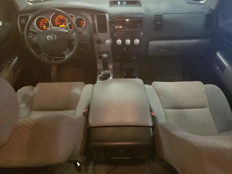 2011 TOYOTA TUNDRA GRADE  