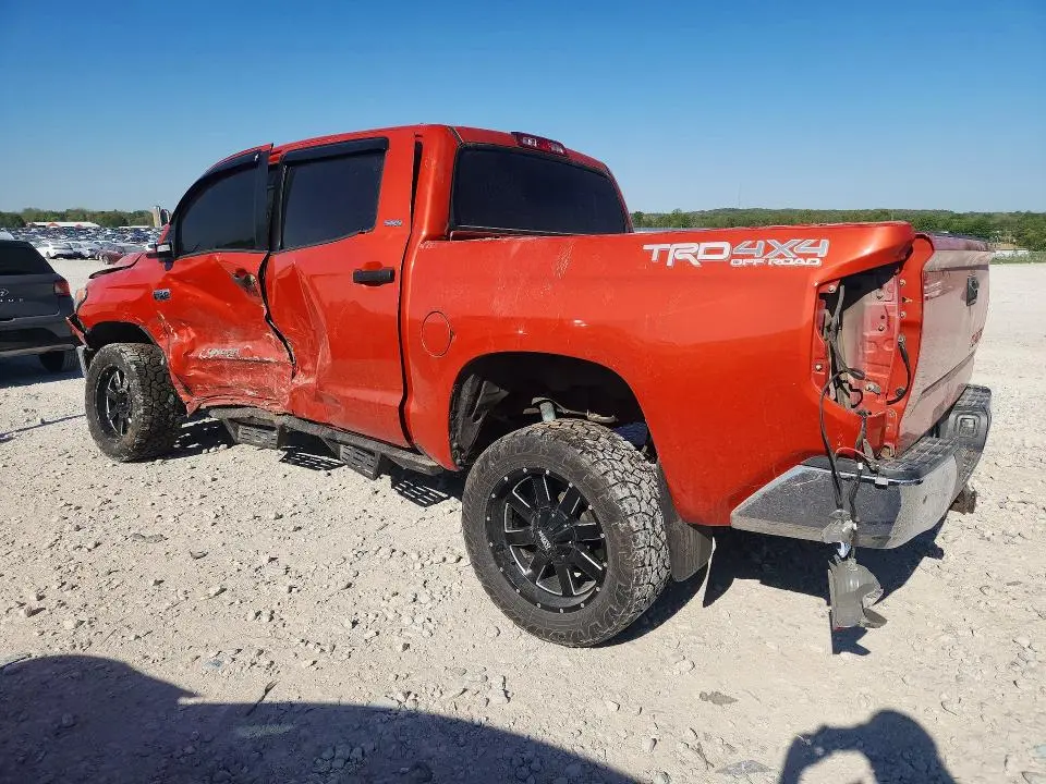 2017 TOYOTA TUNDRA SR5  