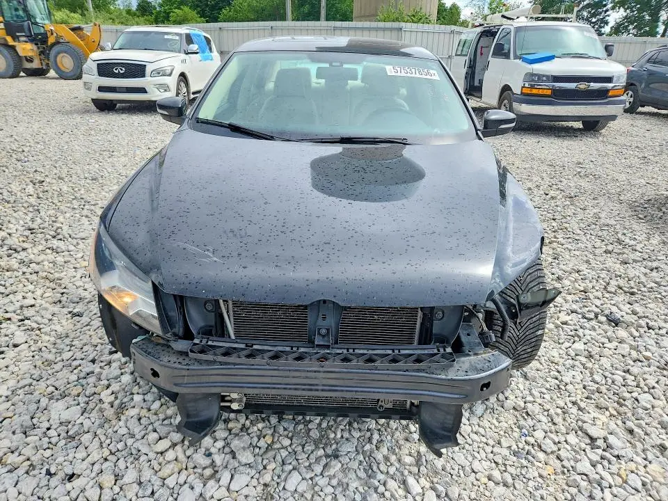 2014 VOLKSWAGEN PASSAT SE  