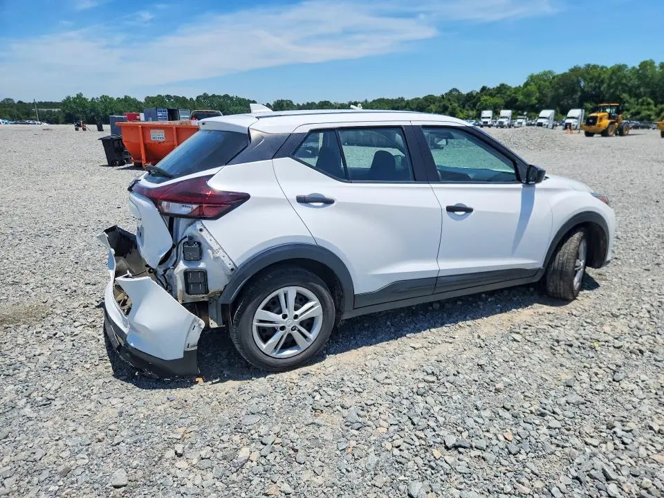 2023 NISSAN KICKS S  