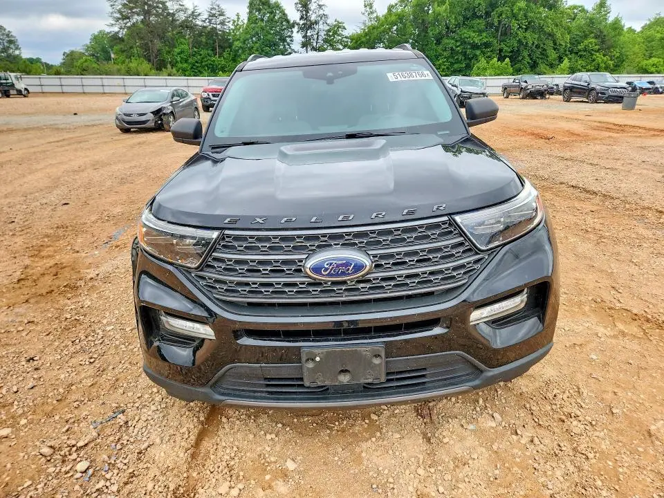 2021 FORD EXPLORER XLT  