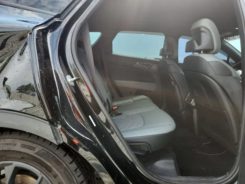 2023 KIA SPORTAGE X-PRO  