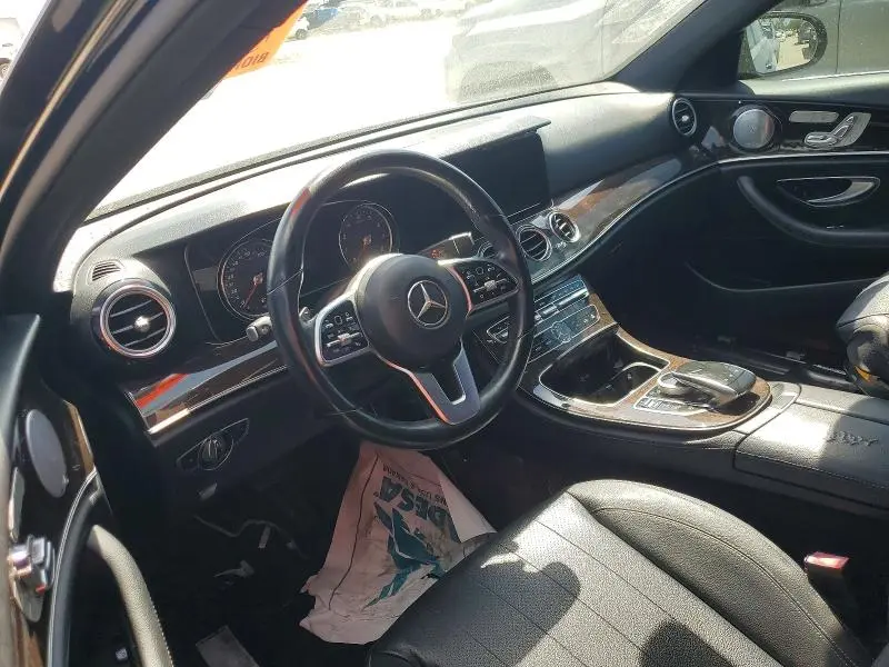 2019 MERCEDES-BENZ E 300  