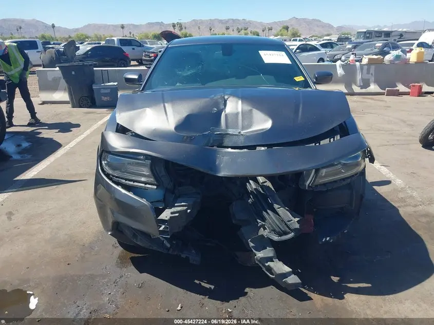 2015 DODGE CHARGER SE