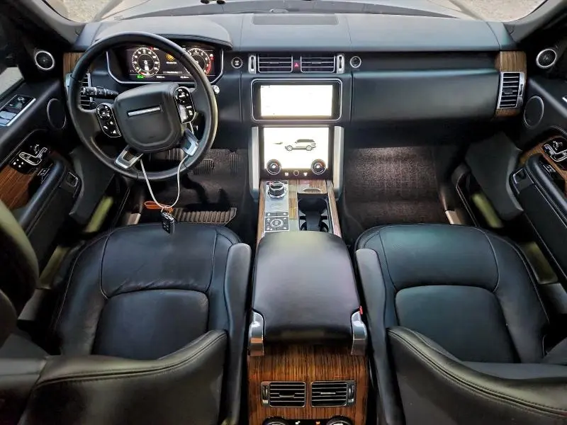 2020 LAND ROVER RANGE ROVER P525 HSE  